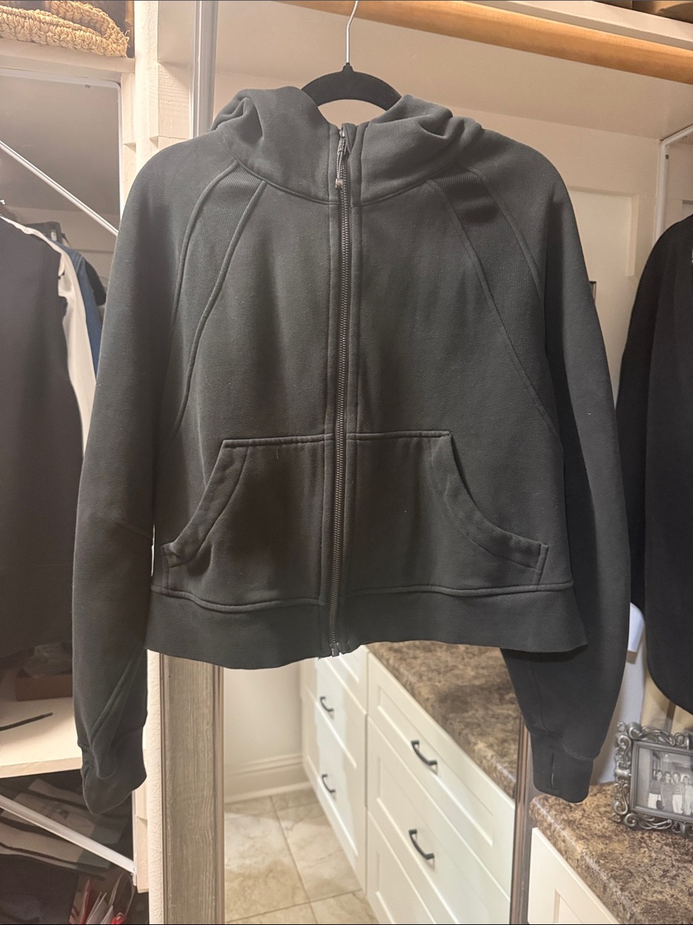 Lululemon Black Women's Hooded Zip Jacket and pants XS/S